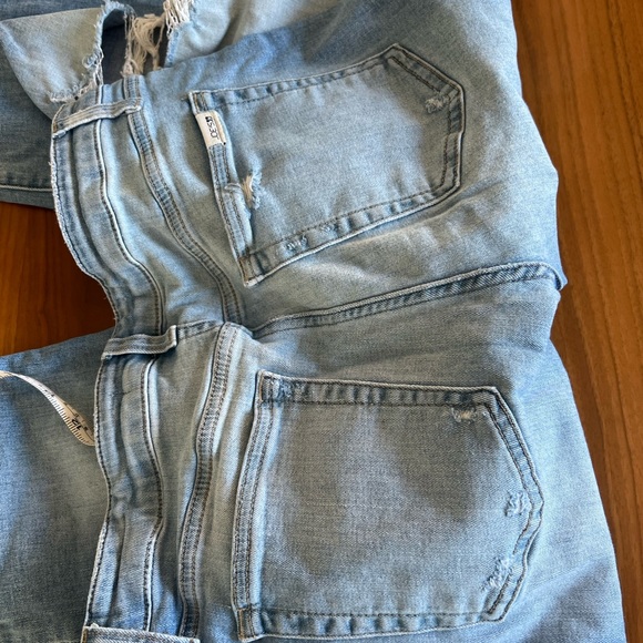 Joe’s Jeans Light Distressed Straight Leg Jeans 30 - Picture 3 of 3